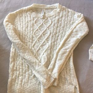 White thick knit sweater